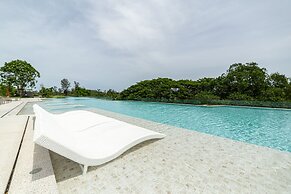 2BR Beachside 200 m to BangTao beach