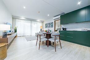2BR Beachside 200 m to BangTao beach