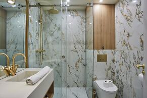 Lou Suites