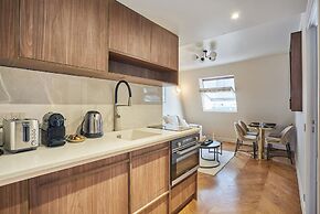 Lou Suites