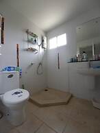 Spacious Entire House With Shared Fitness Room and Shared Indoor Pool 