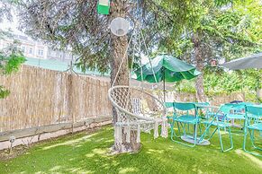 6BR Apt with Garden near Danube
