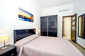 Seabreeze House
