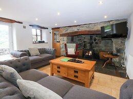 Ty Newydd