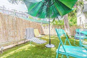 Charming 2BR Apt in Prime Location