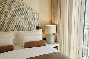 Henrik's Hotel