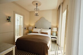 Henrik's Hotel