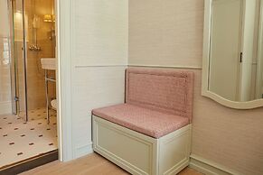 Henrik's Hotel