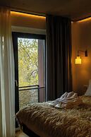 NISHANI BOUTIQUE MOTEL