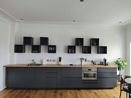 Lavish Collections