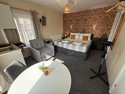 Studio 32-Free Private Parking