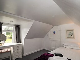 Ivy House