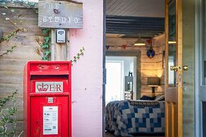 The Studio At Raymond House - Penally - Tenby