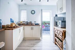 The Studio At Raymond House - Penally - Tenby