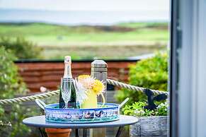 The Studio At Raymond House - Penally - Tenby