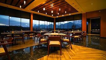 Manjoora Saddles Resorts & Spa