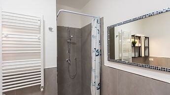Rental in Rome Annietta Apartment