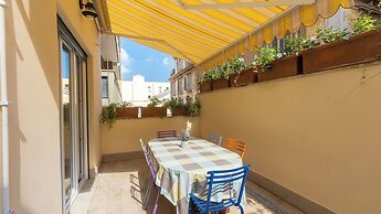 Rental in Rome Annietta Apartment