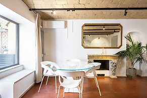 Rental in Rome Pantheon by Agrippa Suite Apartment