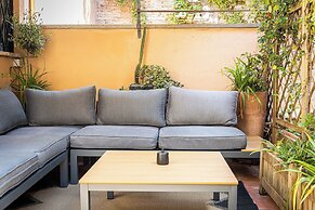 Rental in Rome Pantheon by Agrippa Suite Apartment