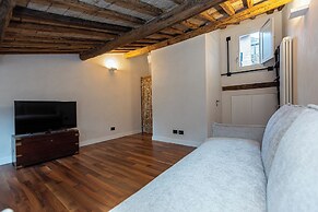 Rental in Rome Coronari Apartment