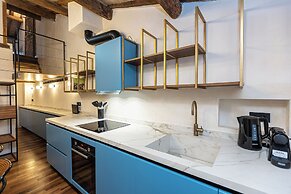 Rental in Rome Coronari Apartment