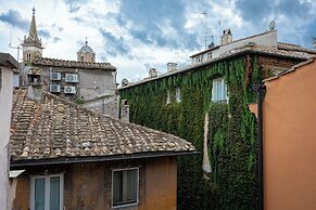 Rental in Rome Coronari Apartment