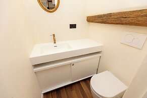 Rental in Rome Coronari Apartment