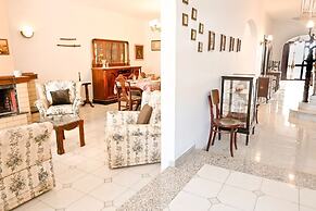 7 MEDITERRANEA VILLA