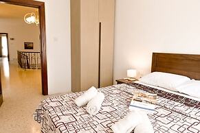 7 MEDITERRANEA VILLA