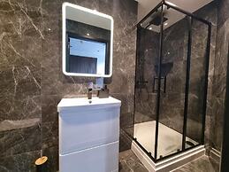 3M Luxury Living