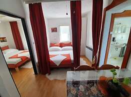 Duga House