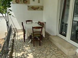 Duga House