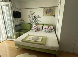 Duga House