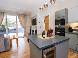 7 Lake View