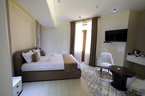 Amir Plaza Premium