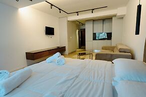 Noon Central Hotel