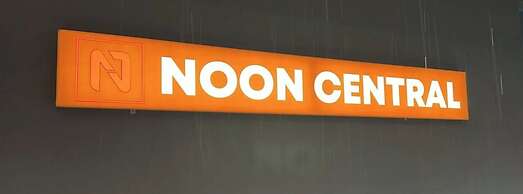 Noon Central Hotel