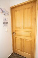 ROBLE COLONIAL