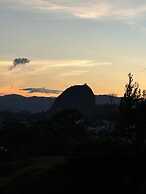 ROBLE COLONIAL