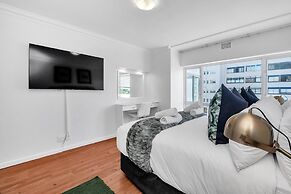 2bed Central Apartment in Cape Town Atlantic Point