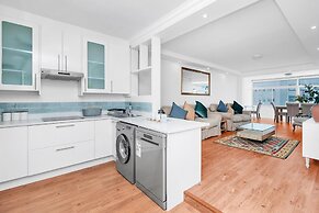 2bed Central Apartment in Cape Town Atlantic Point