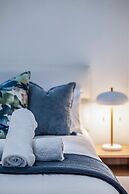 2bed Central Apartment in Cape Town Atlantic Point
