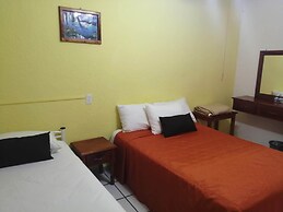 LOS GIRASOLES HOTEL