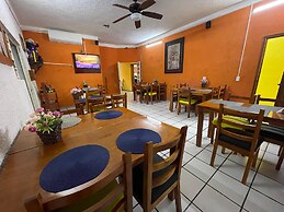 LOS GIRASOLES HOTEL