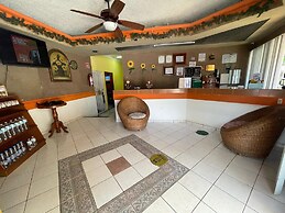 LOS GIRASOLES HOTEL