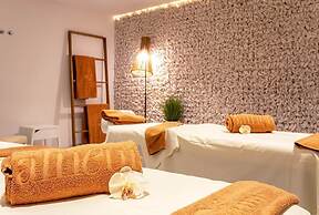 Hotel White House