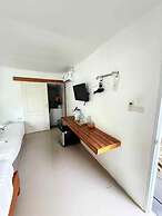 White house bailan resort
