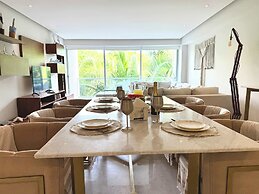 Bolongo 1BR Your Exclusive Oceanfront Escape