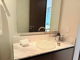 Bolongo 2BR Your Exclusive Oceanfront Escape